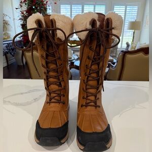 UGG Brown Lace-Up Winter Boots with Faux Fur